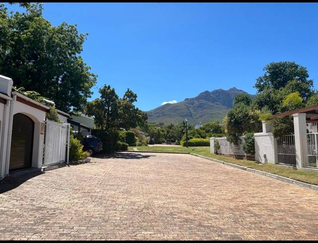 3 BEDROOM PROPERTY TO RENT IN KLEINGELUK